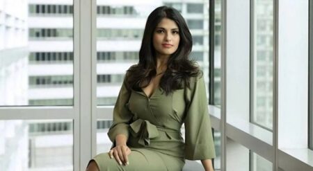 মাত্র ২৭ বছর বয়সেই ৯ হাজার কোটি টাকার মালিক এক বাঙ্গালী তরুণী অঙ্কিতি বসু