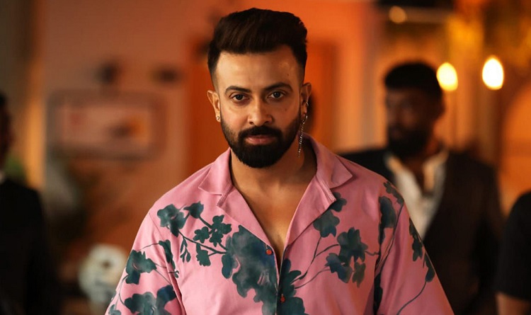 টাকা ফেরত দিলেন শাকিব খান