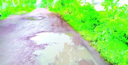 ঠিকাদার