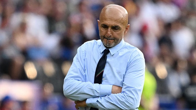 বরখাস্ত - ইতালির কোচ