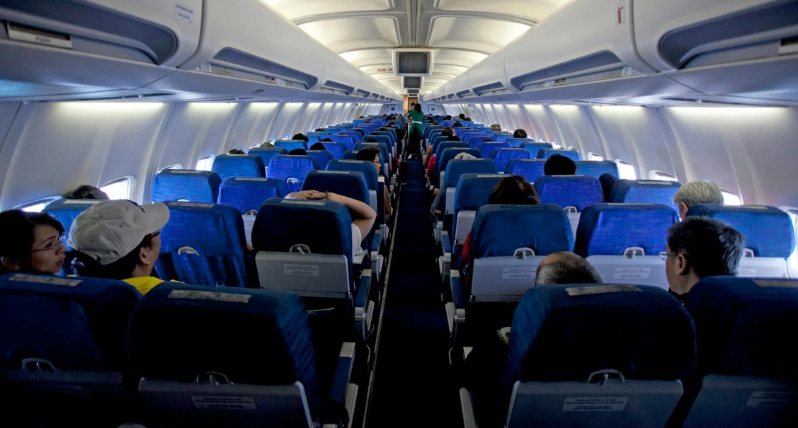 বিনামূল্যে বিমানে ভ্রমণ