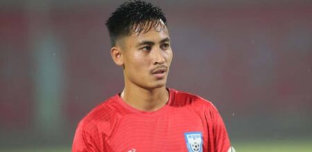 সিঙ্গাপুরের বিপক্ষে ভালো খেলতে না পারায় ক্ষমা চাইলেন মিতুল মারমা মিতুল