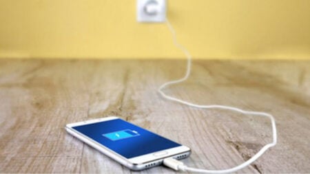 মোবাইল চার্জ বেশি থাকে কীভাবে