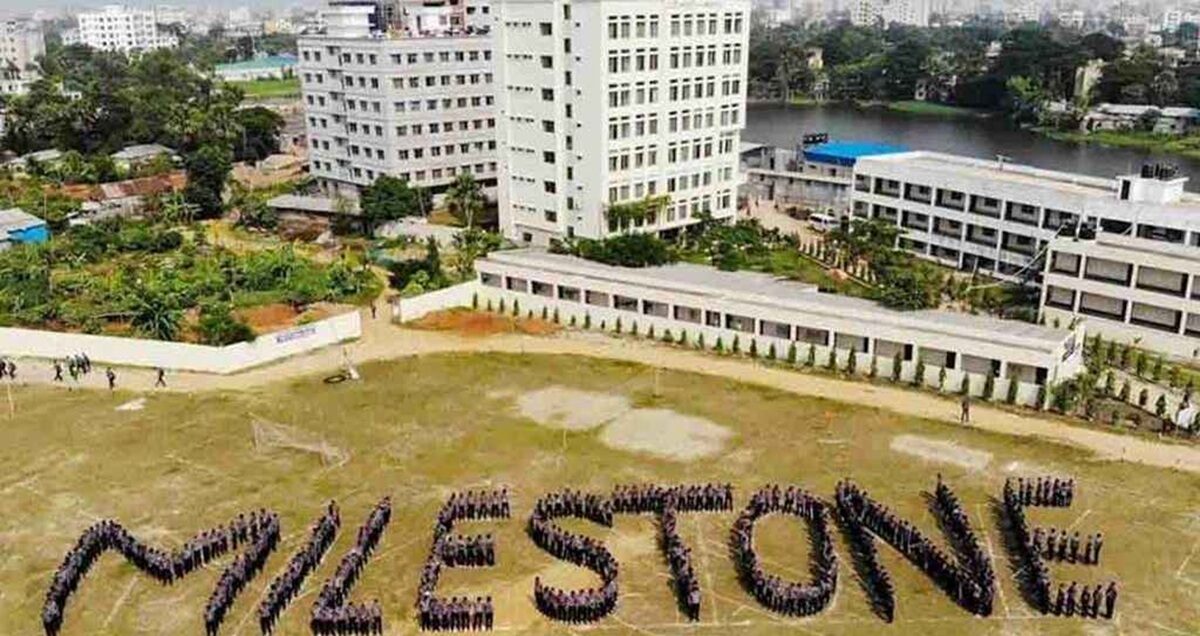 মাইলস্টোন কলেজ খুলছে