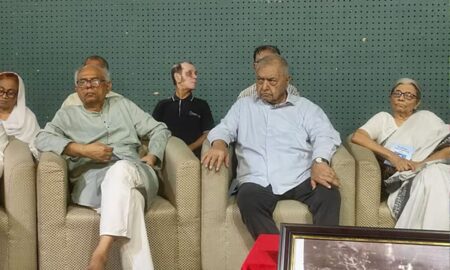 শৃঙ্খলা এনে গ্রহণযোগ্য