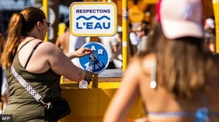 নজিরবিহীন গরমে বিপর্যস্ত ইউরোপ, ফ্রান্সে রেড অ্যালার্ট জারি নজিরবিহীন গরমে বিপর্যস্ত