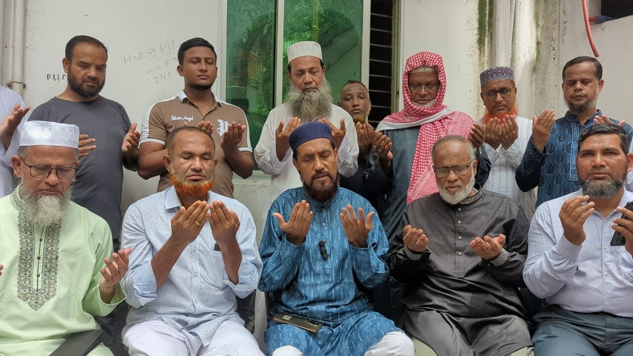 বিমান দূর্ঘটনায় নিহত