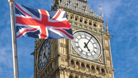 ব্রিটেনে ভিসা বদল