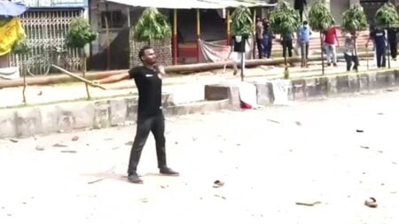 আবু সাঈদ স্ফুলিঙ্গেই পতন হয় হাসিনা সরকারের আবু সাঈদ স্ফুলিঙ্গেই পতন