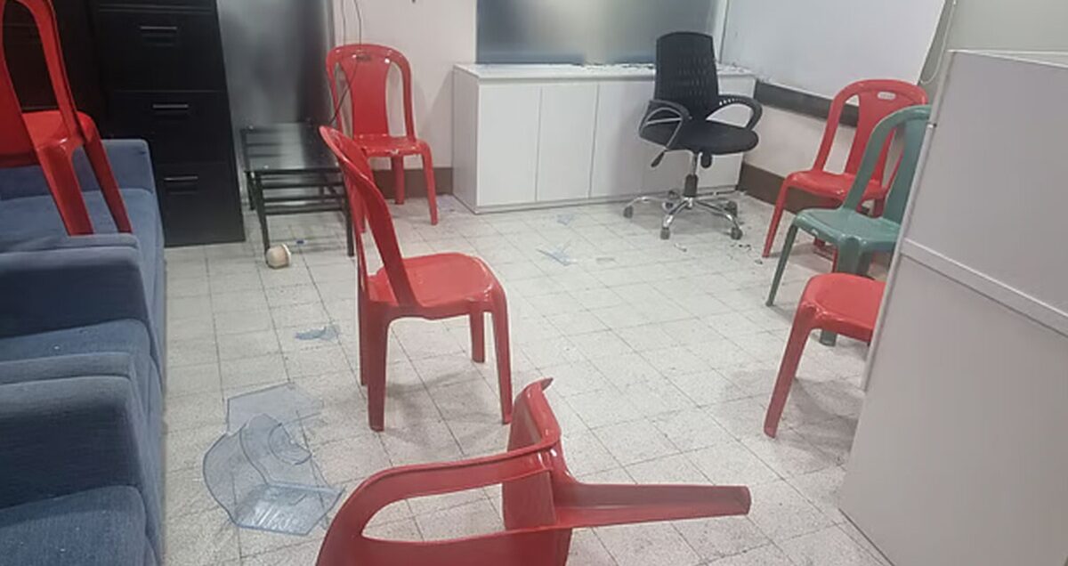 জুলাই ফাউন্ডেশনের অফিসে