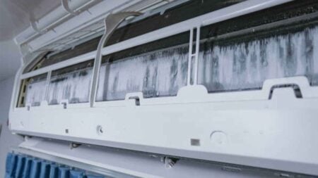 কেন এসিতে বরফ জমে? এই সমস্যা এড়াতে যা করবেন AC