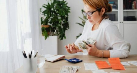 How to Budget Monthly Expenses: Simple Steps for Beginners How to Budget Monthly Expenses