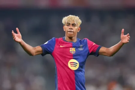Lamine Yamal: Barcelona’s Teen Prodigy Rewriting Football History Lamine Yamal: Barcelona's Teen Prodigy Rewriting Football History
