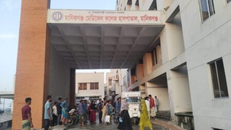 চিকিৎসক-নার্সের অবহেলায় রোগীর মৃত্যু, স্বজনদের মারধর! MMC 1