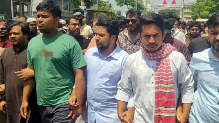 গণঅভ্যুত্থানের শক্তি এখনো মাঠে আছে : নাহিদ Nahid a