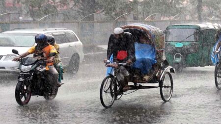 সাগরে লঘুচাপ, ৩ বিভাগে ভারী বৃষ্টিপাতের পূর্বাভাস Rain