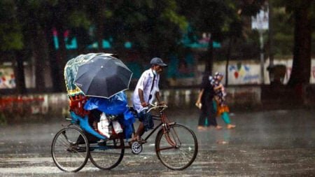 বৃষ্টির আভাস