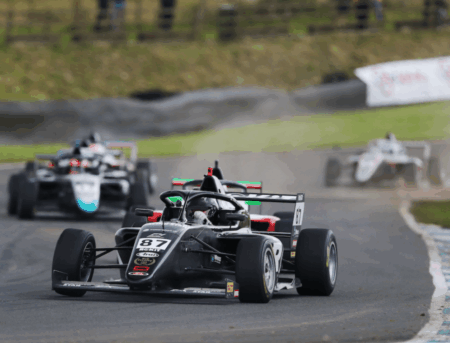 British F4 Zandvoort Round Delivers High-Speed Thrills British F4 Zandvoort Round Delivers High-Speed Thrills