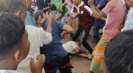 শ্যামনগরে বিএনপির কাউন্সিলে জাল ভোটকে কেন্দ্র করে সংঘর্ষ, আহত ৩ Shyamnagar BNP clash