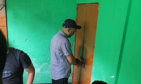 এক মাসের ভাড়া বাকি, ভাড়াটিয়াকে ভেতরে রেখে তালা Sunamganj