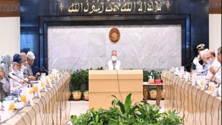 উপদেষ্টা পরিষদে