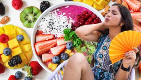 গরমে শরীর ঠান্ডা রাখার খাবার: প্রাকৃতিক শীতলতার সহজ সমাধান গরমে শরীর ঠান্ডা রাখার খাবার