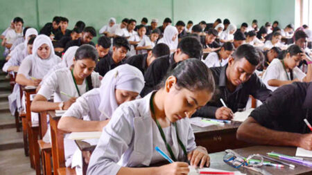 ২৪ জুলাইয়ের পরীক্ষা