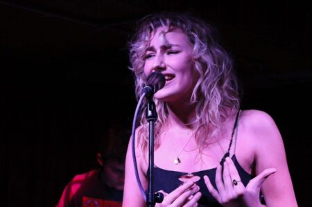 Iona Luke: The Soulful Songstress of the Digital Era