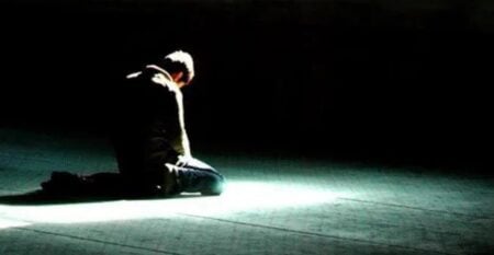 মানসিক চাপ কমানোর ইসলামিক উপায়: কুরআন-সুন্নাহর আলোকে শান্তির খোঁজে মানসিক চাপ কমানোর ইসলামিক উপায়