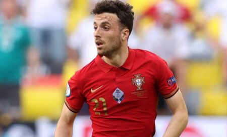 বিয়ের ১০ দিনের মাথায় সড়ক দুর্ঘটনায় লিভারপুল তারকা নিহত লিভারপুল তারকা নিহত