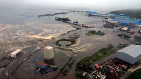 ভূমিকম্পের পর রাশিয়ায় আঘাত হেনেছে সুনামি news