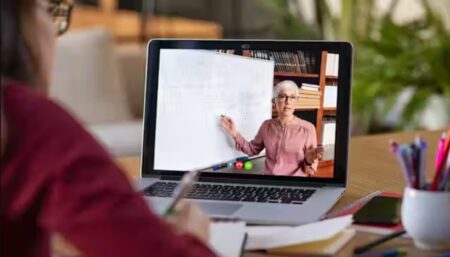 অনলাইনে কোর্স বিক্রির উপায়