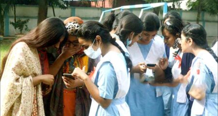 এবার এসএসসি পরীক্ষার ফল প্রকাশে থাকবে না আনুষ্ঠানিকতা পরীক্ষার ফল