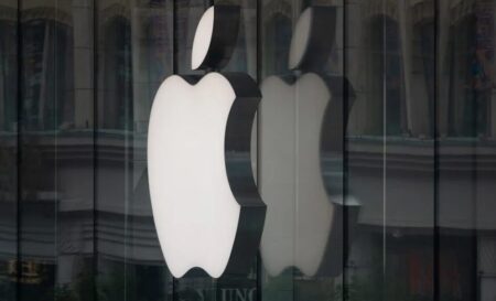 বাজারে আসছে ইতিহাসের সবচেয়ে বড় ব্যাটারি আপগ্রেডের আইফোন! আইফোন