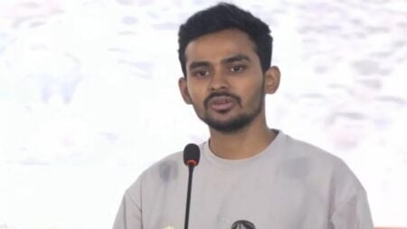 একমাত্র গণতান্ত্রিক প্রক্রিয়ায়ই দায়িত্ব হস্তান্তর হবে: আসিফ মাহমুদ আসিফ মাহমুদ