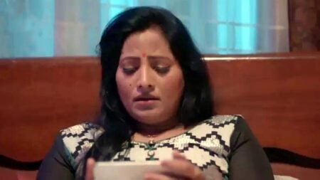 রিলিজ হলো সবচেয়ে বোল্ড ওয়েব সিরিজ, ভুলেও কারও সামনে দেখবেন না ওয়েব সিরিজ