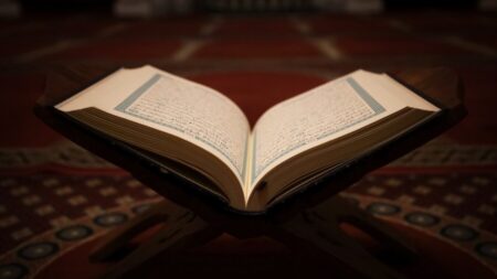 জীবন সফল করতে পবিত্র কুরআনের উপদেশ