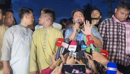 হাসিনার ১৬ বছরের সব অপরাধের বিচার নিশ্চিত করতে হবে: নাহিদ নাহিদ