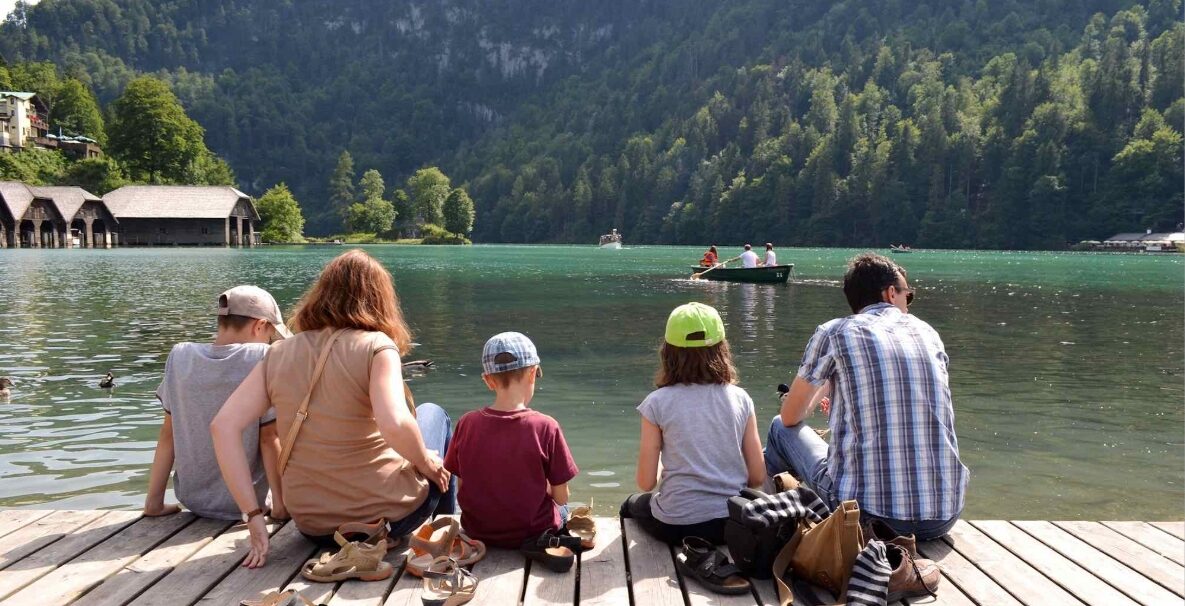 পরিবার নিয়ে নিরাপদ ট্রিপ