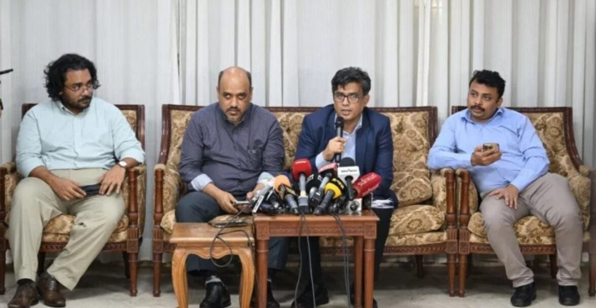 নির্বাচনের আগে ডিসি-এসপি-টিএনওদের রদবদল হবে: প্রেস সচিব নির্বাচনের আগে ডিসি-এসপি-টিএনওদের রদবদল হবে: প্রেস সচিব