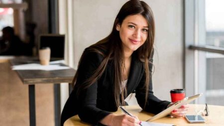 বিড়ম্বনাহীন চাকরি খোঁজার কৌশল: সফলতার সূত্র বিড়ম্বনাহীন চাকরি খোঁজার কৌশল