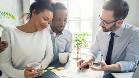 লোন নেওয়ার আগে যা জানবেন