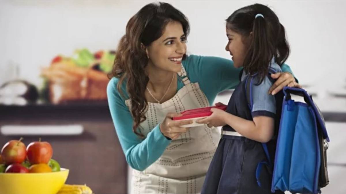স্কুলে বাচ্চাদের স্বাস্থ্যকর খাবার