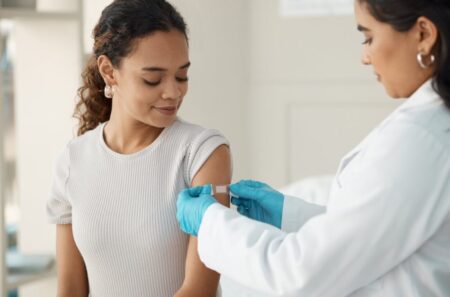 U.S. COVID-19 Cases Rise as Booster Access Shrinks: What It Means for Vaccinations in 2025 vaccinations