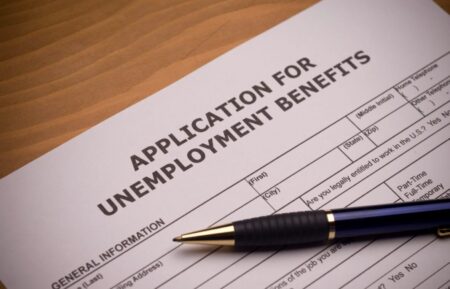 US Unemployment Benefits Rise Modestly but Labor Market Holds Steady Despite Economic Uncertainty unemployment benefits usa