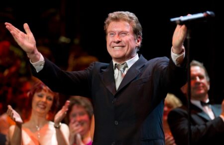 Michael Crawford to Receive Kennedy Center Honor from President Trump: The Phantom Takes Center Stage Again who is michael crawford