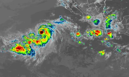 tropical storm gil hurricane tracker