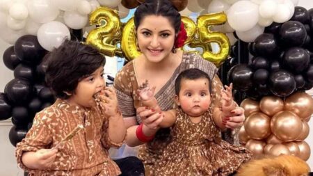 আইসিইউতে পরীমণির মেয়ে