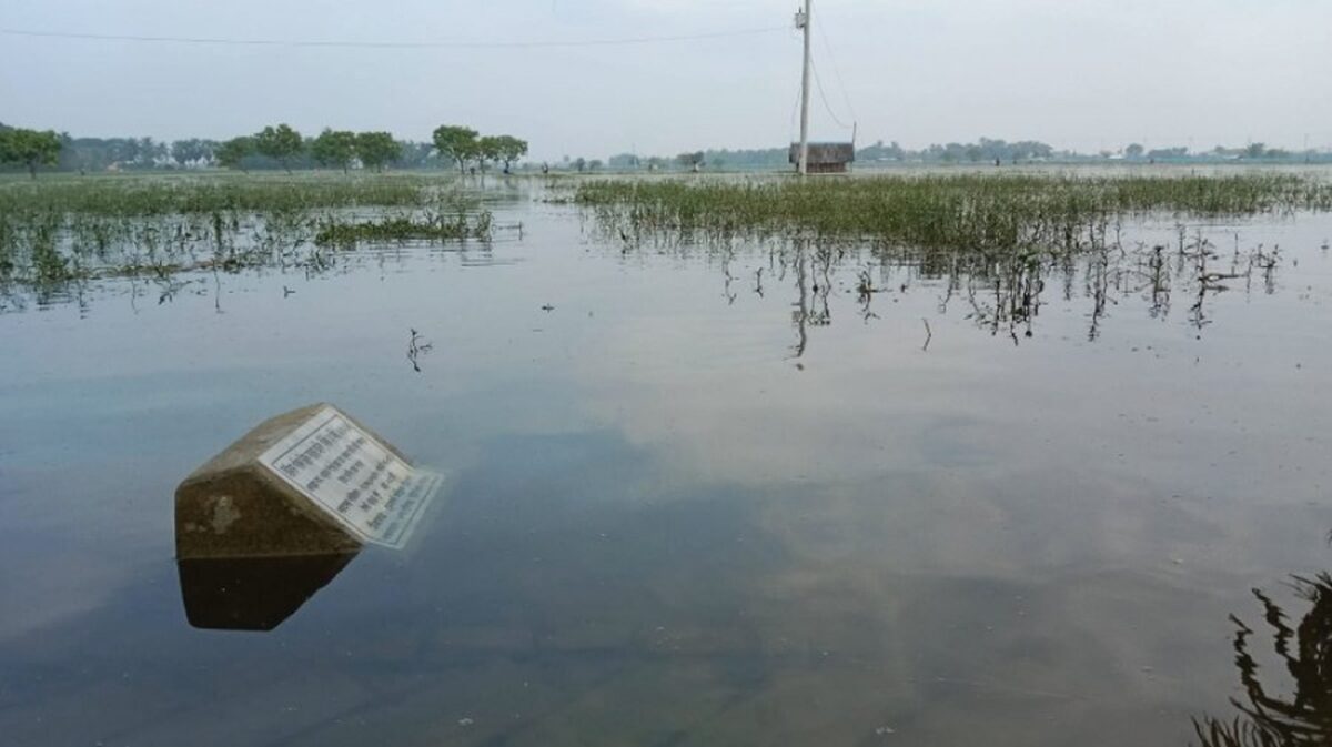 টানা বৃষ্টিতে সাতক্ষীরায়