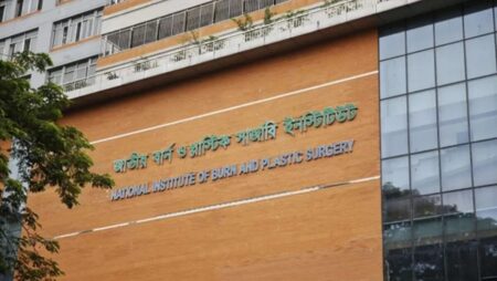 লিকেজ থেকে ভয়াবহ বিস্ফোরণ, বাবা-ছেলের মৃত্যু লিকেজ থেকে ভয়াবহ